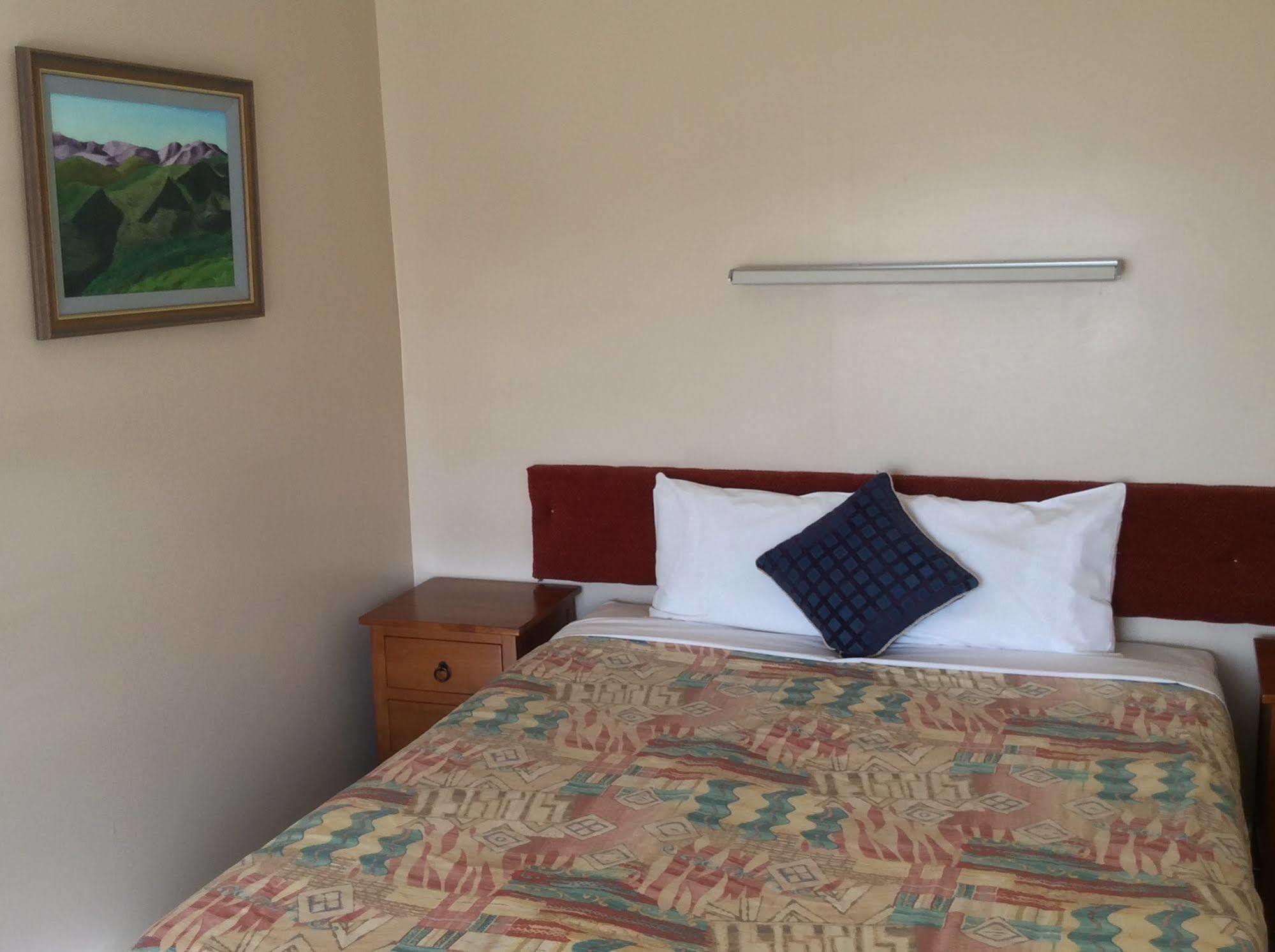 Aaa Marlin Motel Picton Kültér fotó